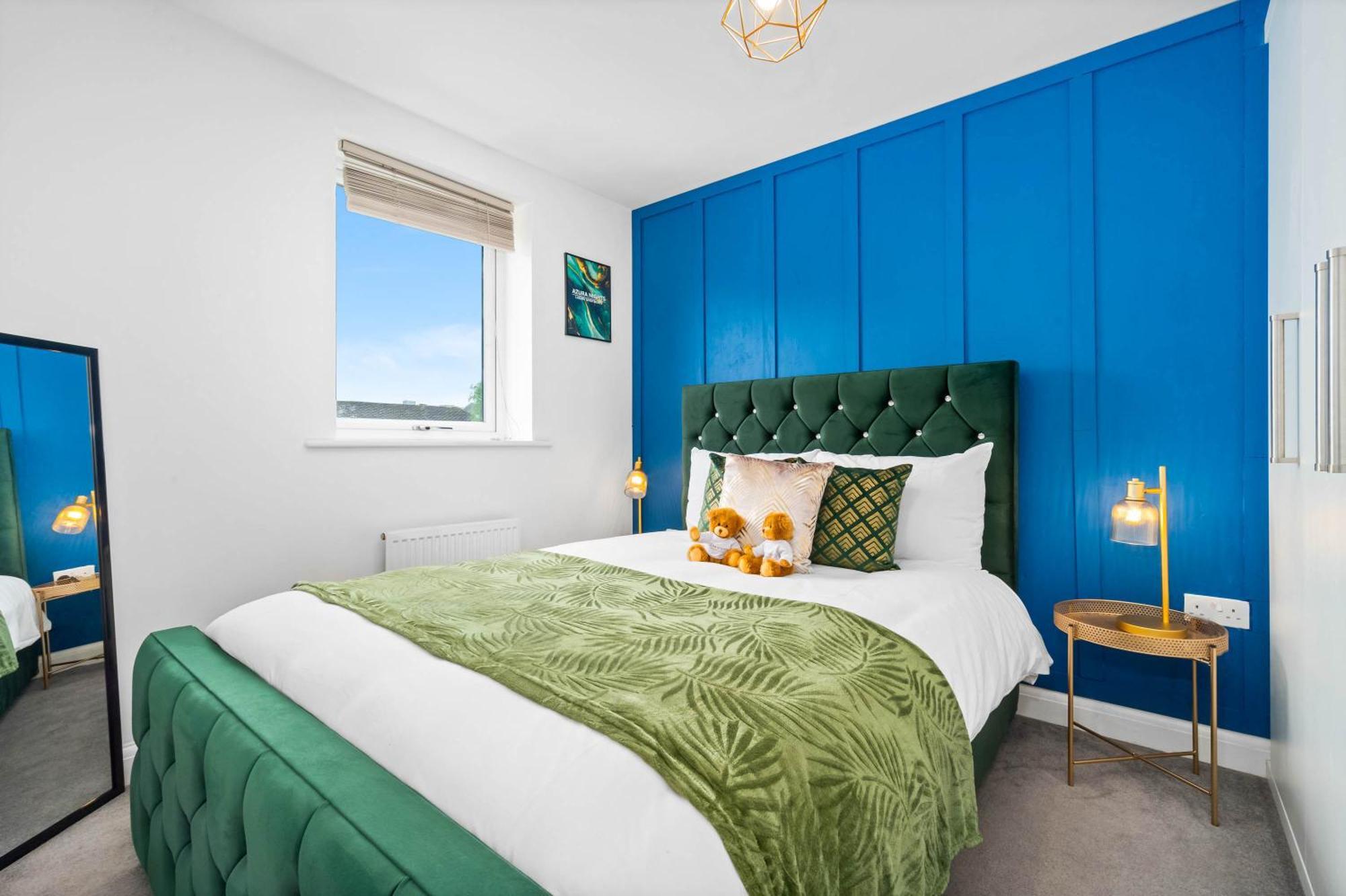 Lavish 3 Bedroom House With Ensuite And Parking By Azura Nights Birmingham Exterior photo